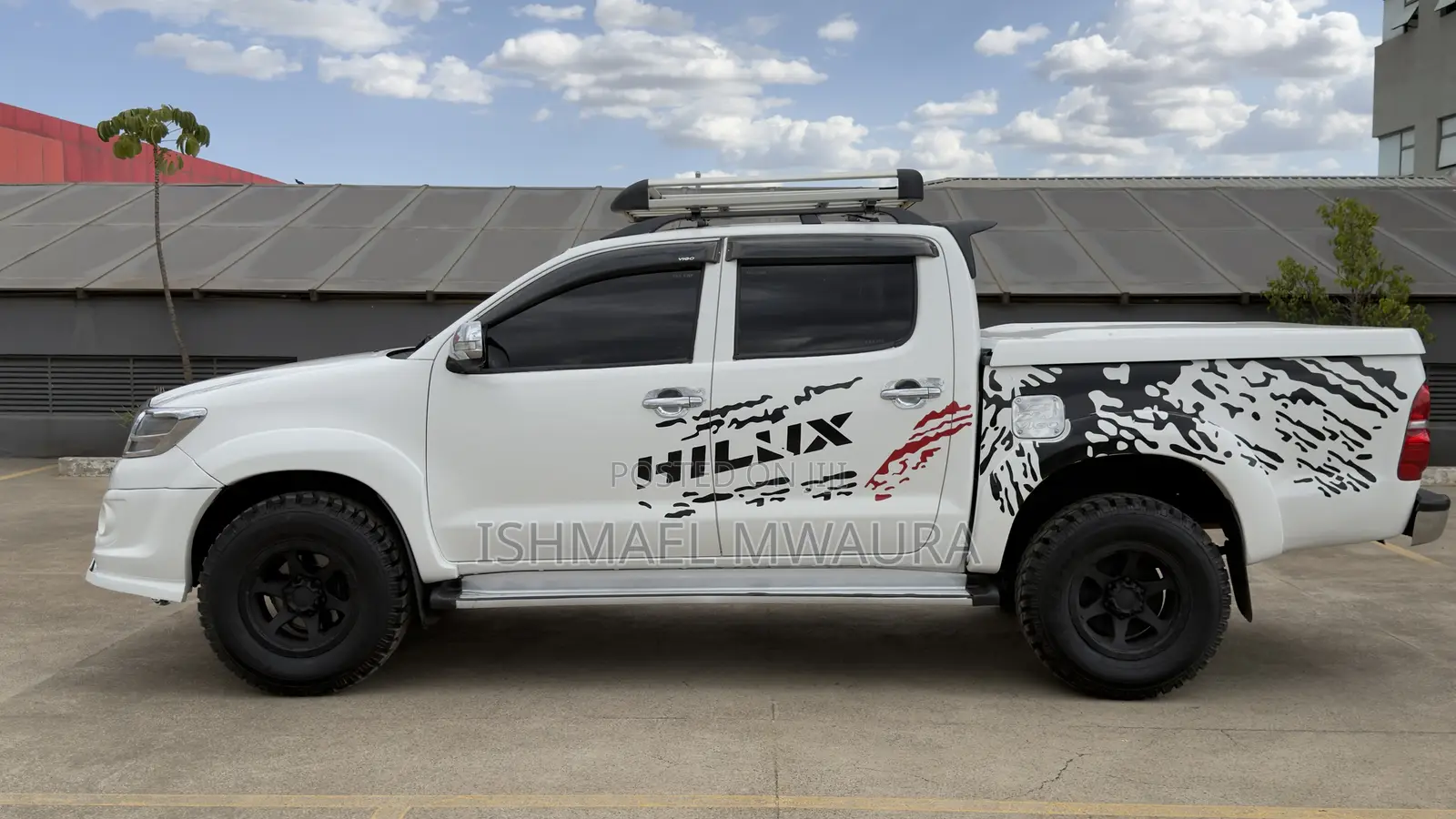 Toyota Hilux SR5 4x4 2013 White