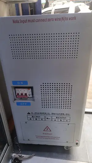 Three-Phase Automatic Voltage Regulator (AVR) / Stabilizer