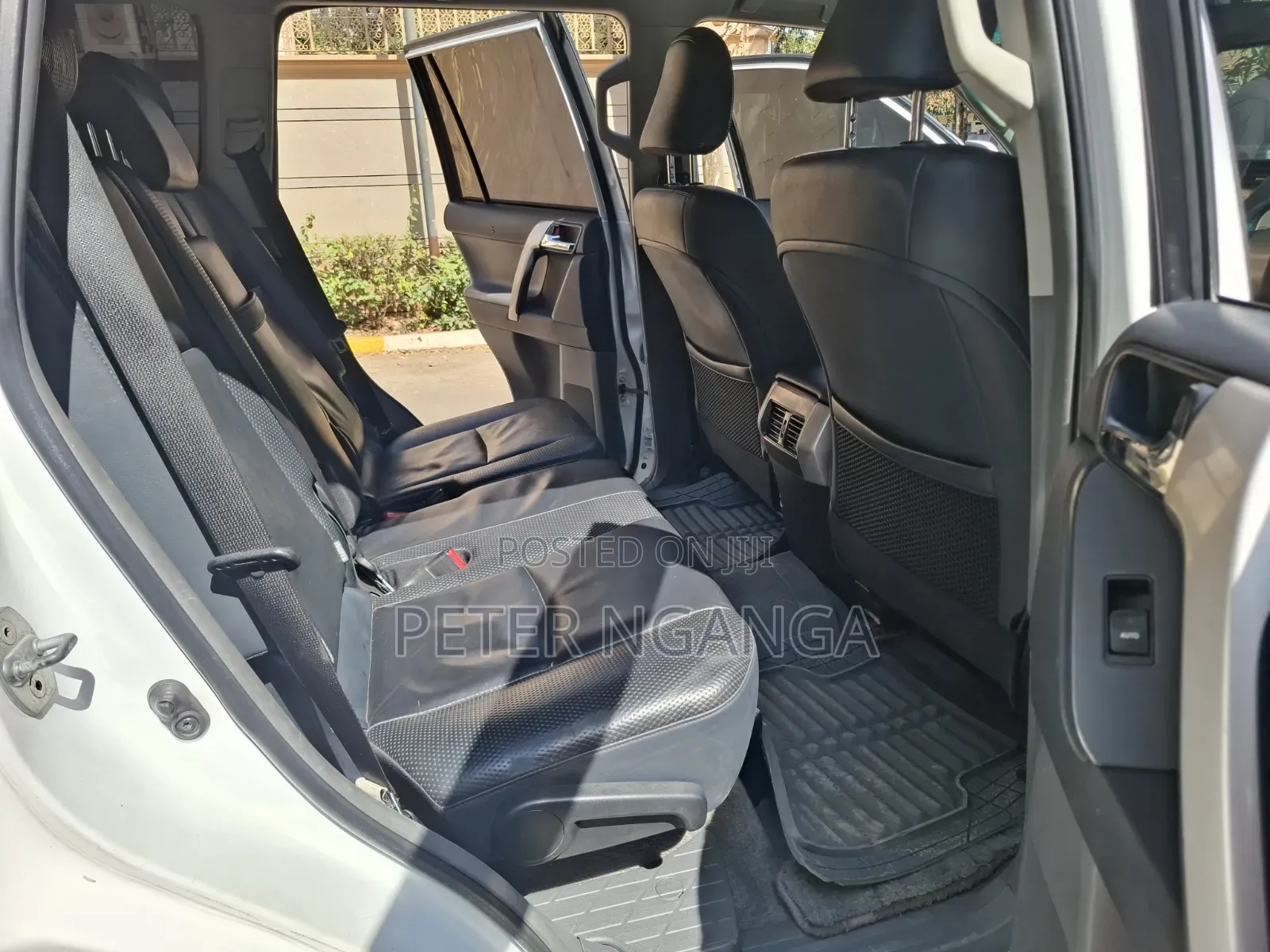 Toyota Land Cruiser Prado 2.7 i 2012 White