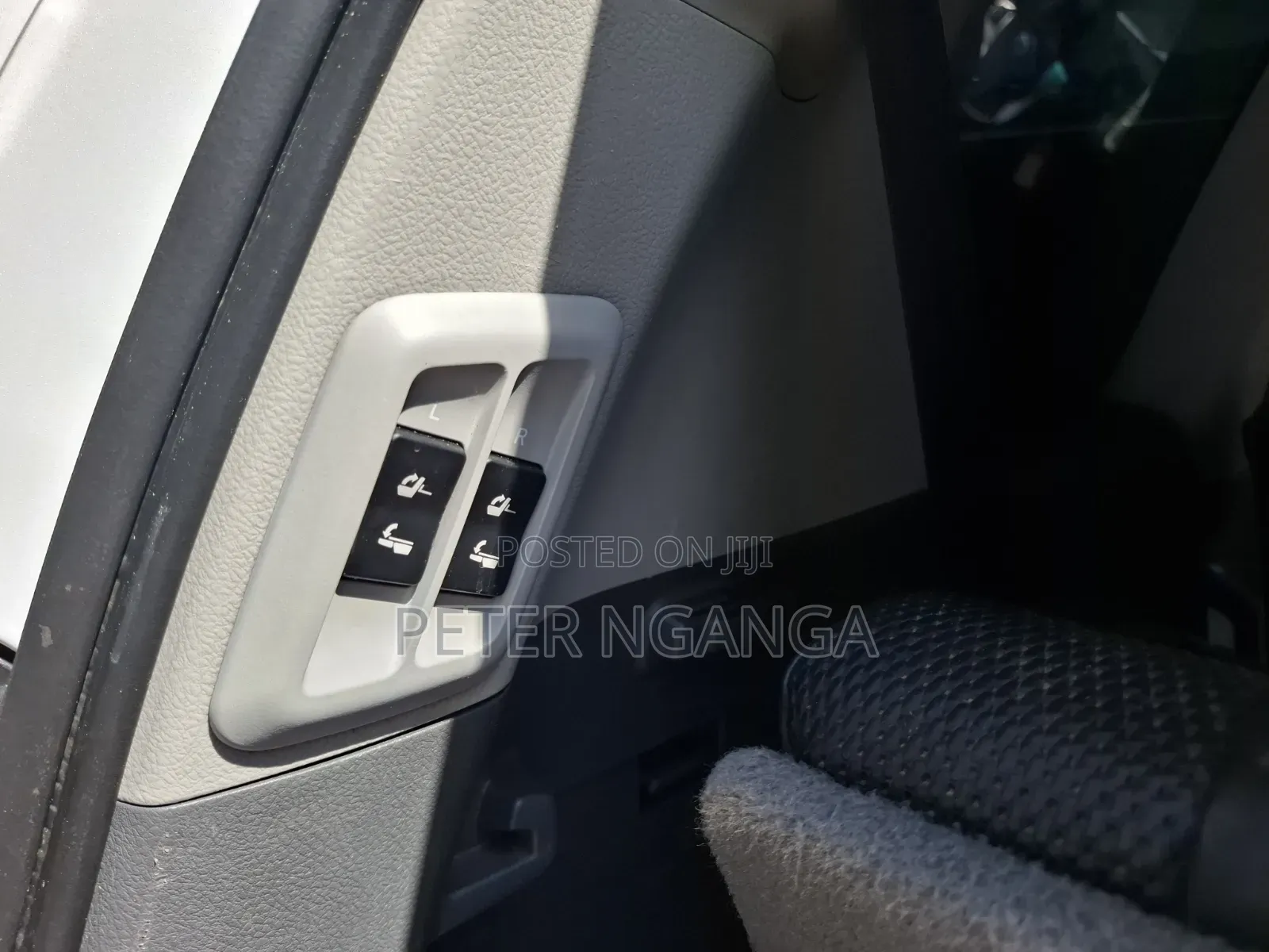 Toyota Land Cruiser Prado 2.7 i 2012 White