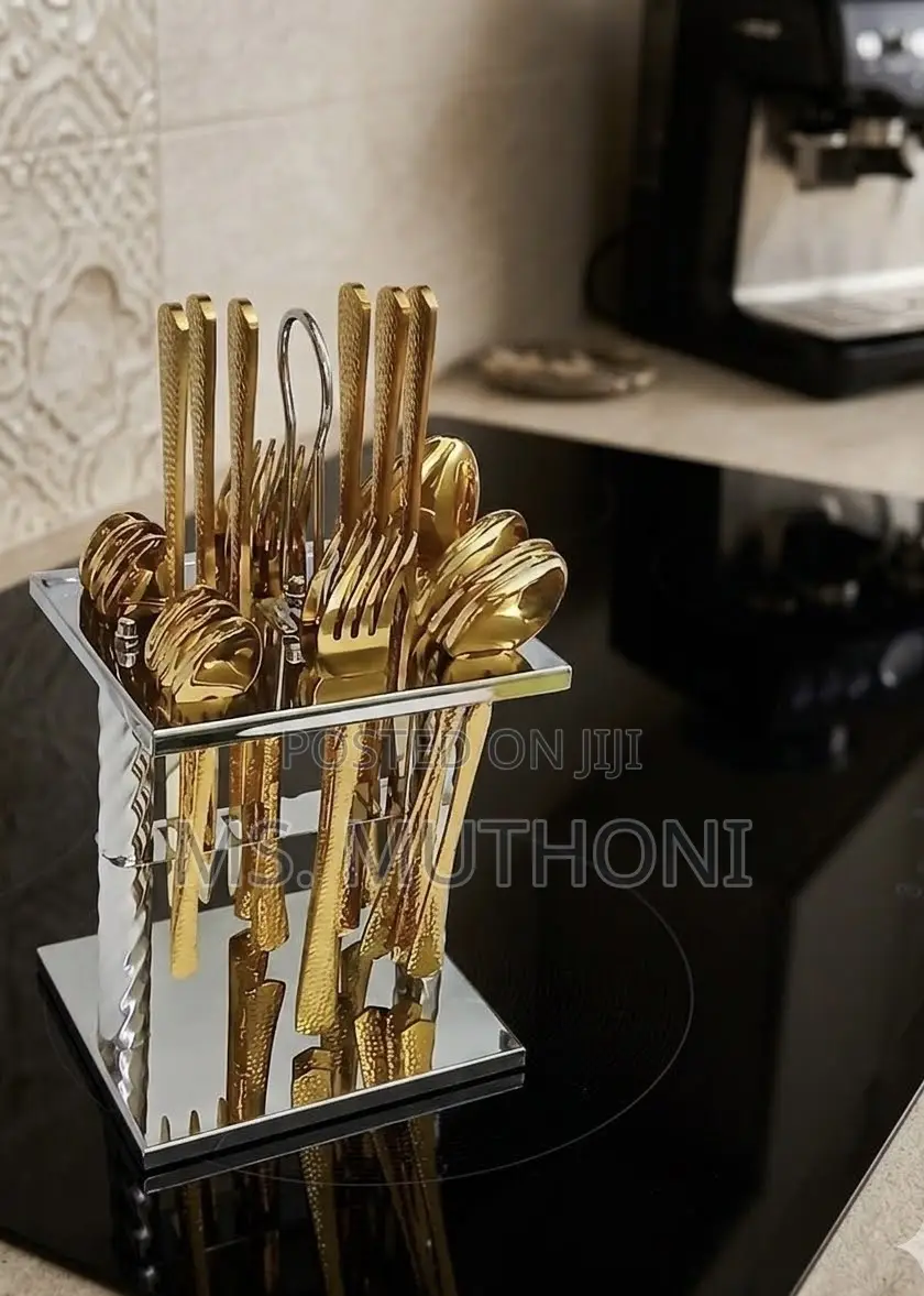 Sophisticated, High-Mirror Polish Textured Cutlery Set