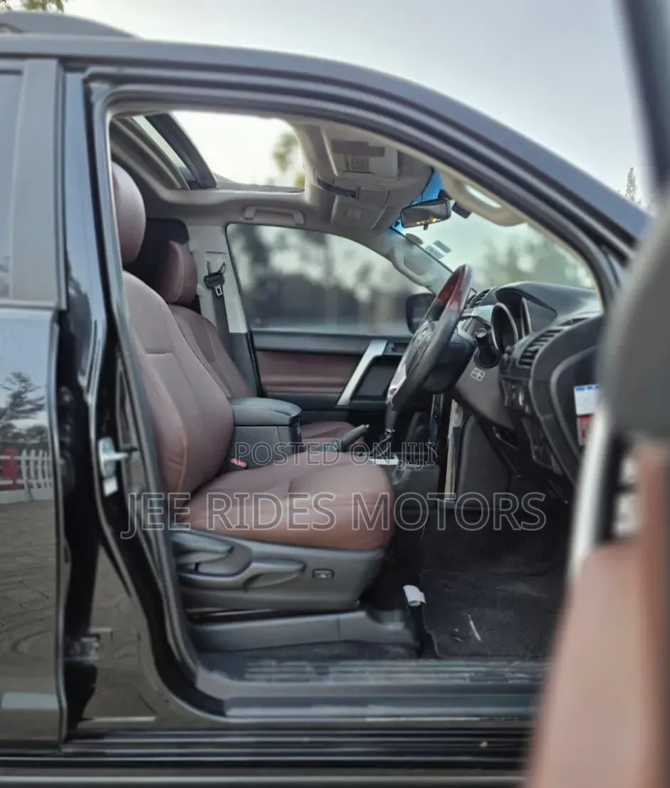 Toyota Land Cruiser Prado 2018 Burgundy