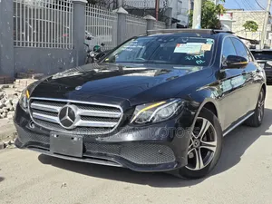 Mercedes-Benz E200 2020 Black