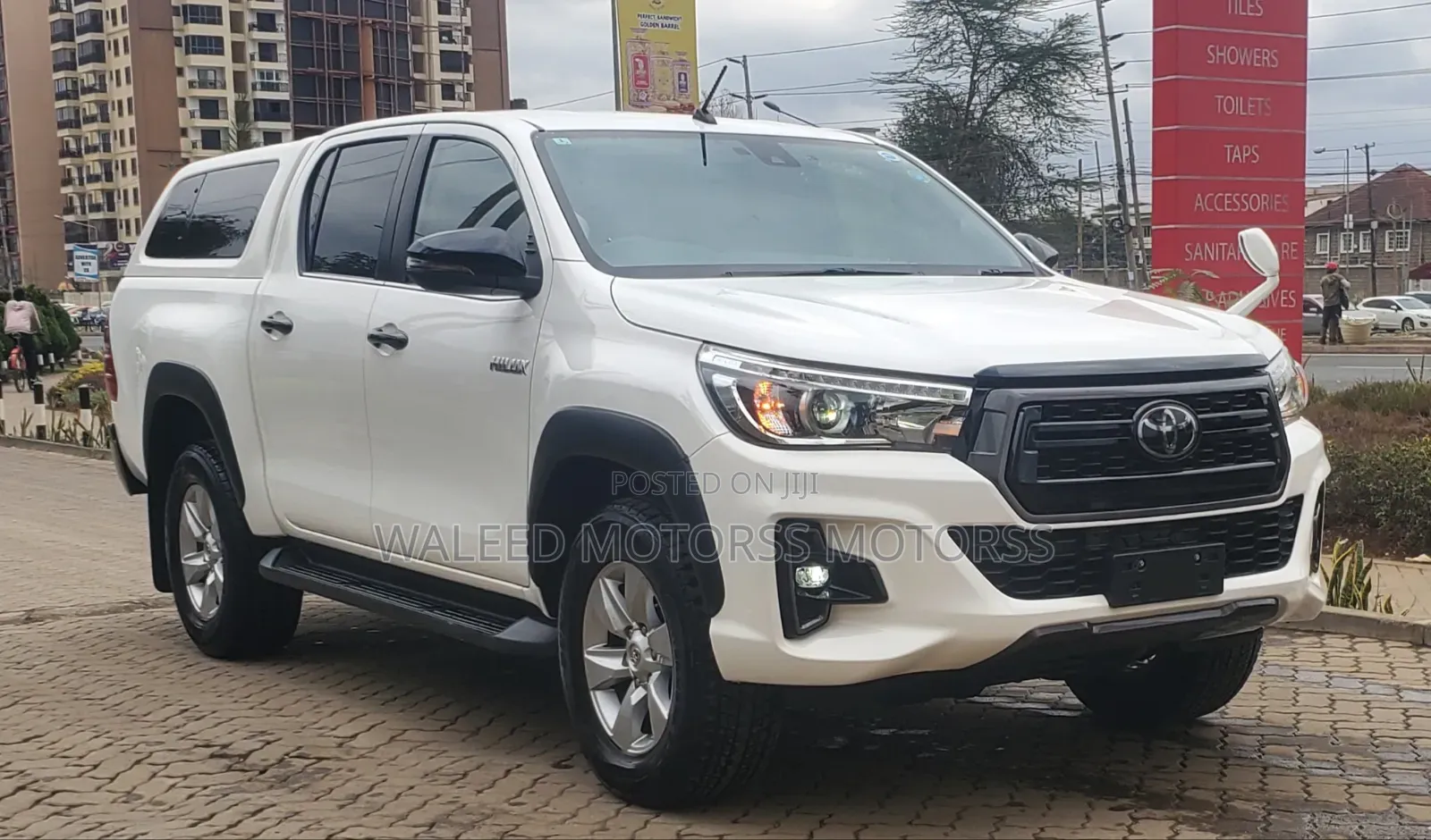 Toyota Hilux Revo Double Cab Deisel 2.4 AWD 2019 White