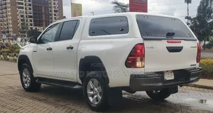 Toyota Hilux Revo Double Cab Deisel 2.4 AWD 2019 White