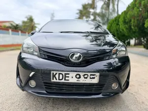 Toyota Vitz 2014 Black