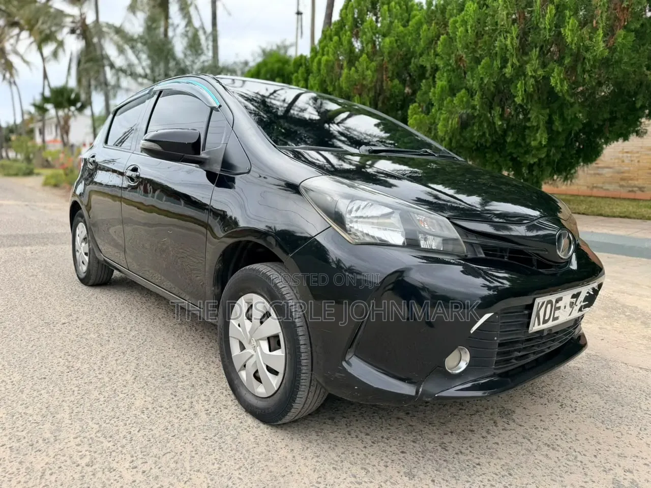 Toyota Vitz 2014 Black