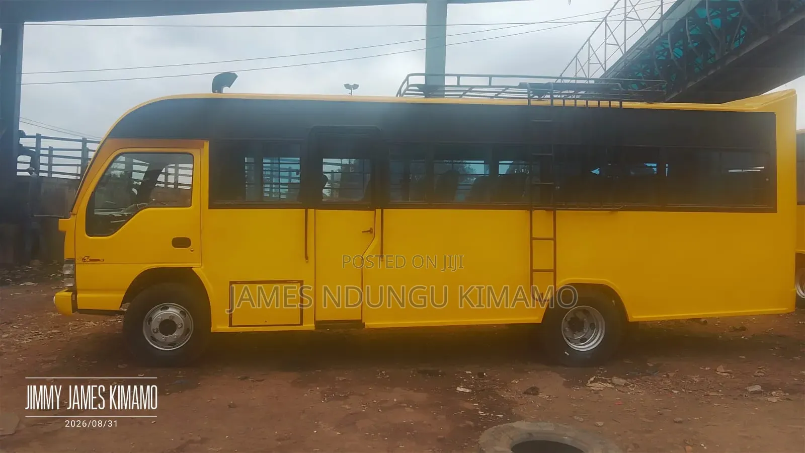 Isuzu NQR 2017 Yellow