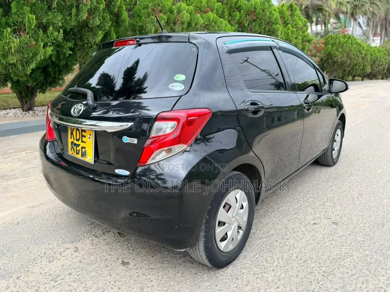 Toyota Vitz 2014 Black