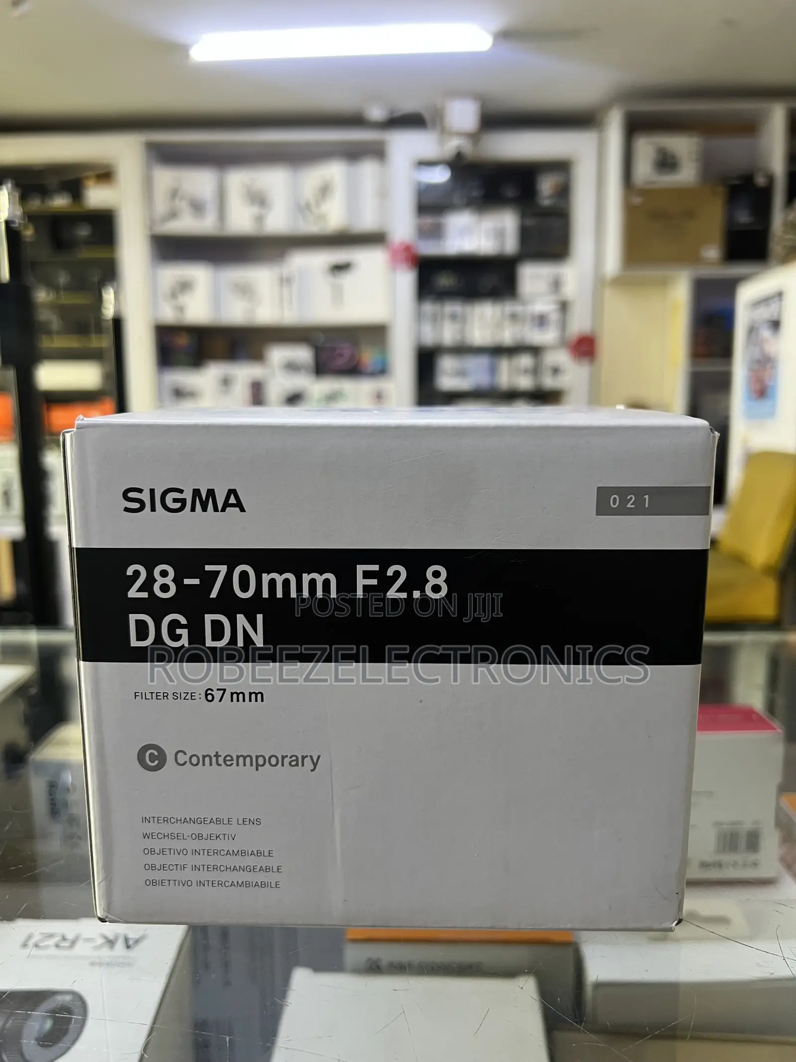 Sigma 28-70mm F/2.8 DG DN Contemporary Lens for Sony
