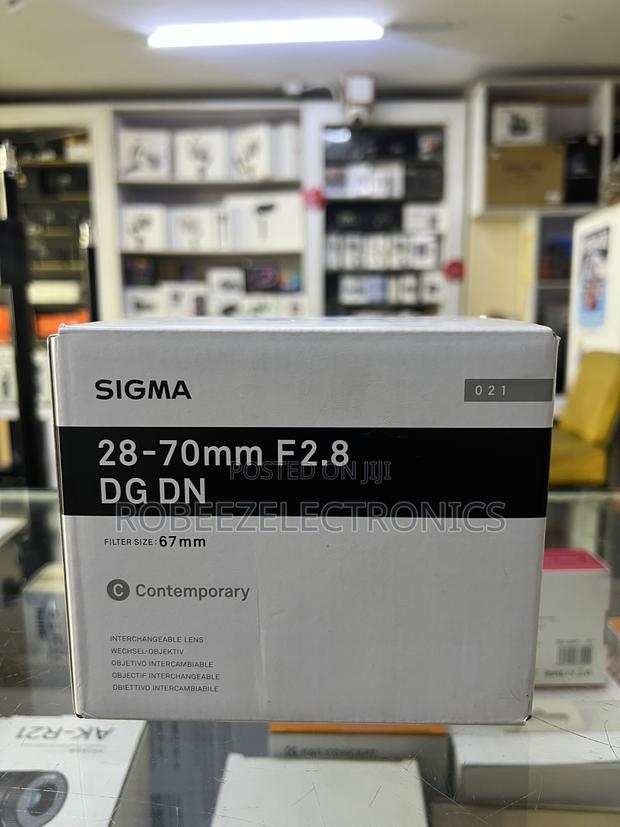 Sigma 28-70mm F/2.8 DG DN Contemporary Lens for Sony
