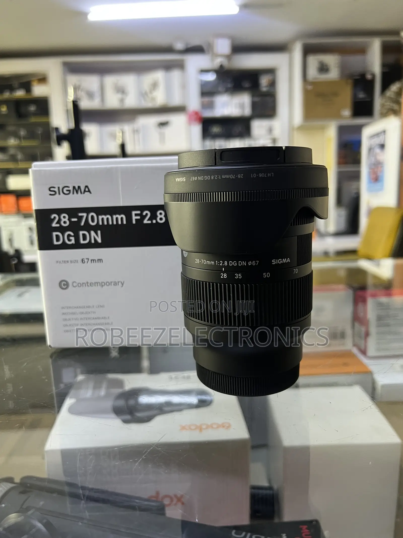 Sigma 28-70mm F/2.8 DG DN Contemporary Lens for Sony