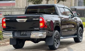 Toyota Hilux Revo Double Cab Deisel 2.4 AWD 2021 Black