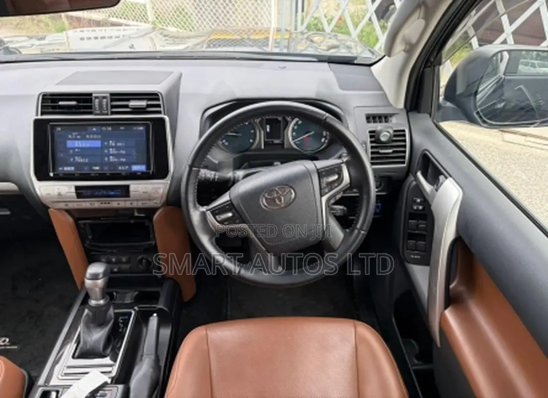 Toyota Land Cruiser Prado 2.8 2021 Black
