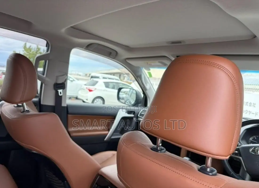 Toyota Land Cruiser Prado 2.8 2021 Black