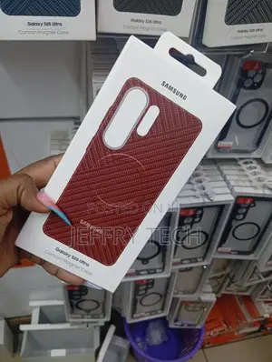 Samsung Galaxy S26 Ultra Carbon Magnet Case in Red.