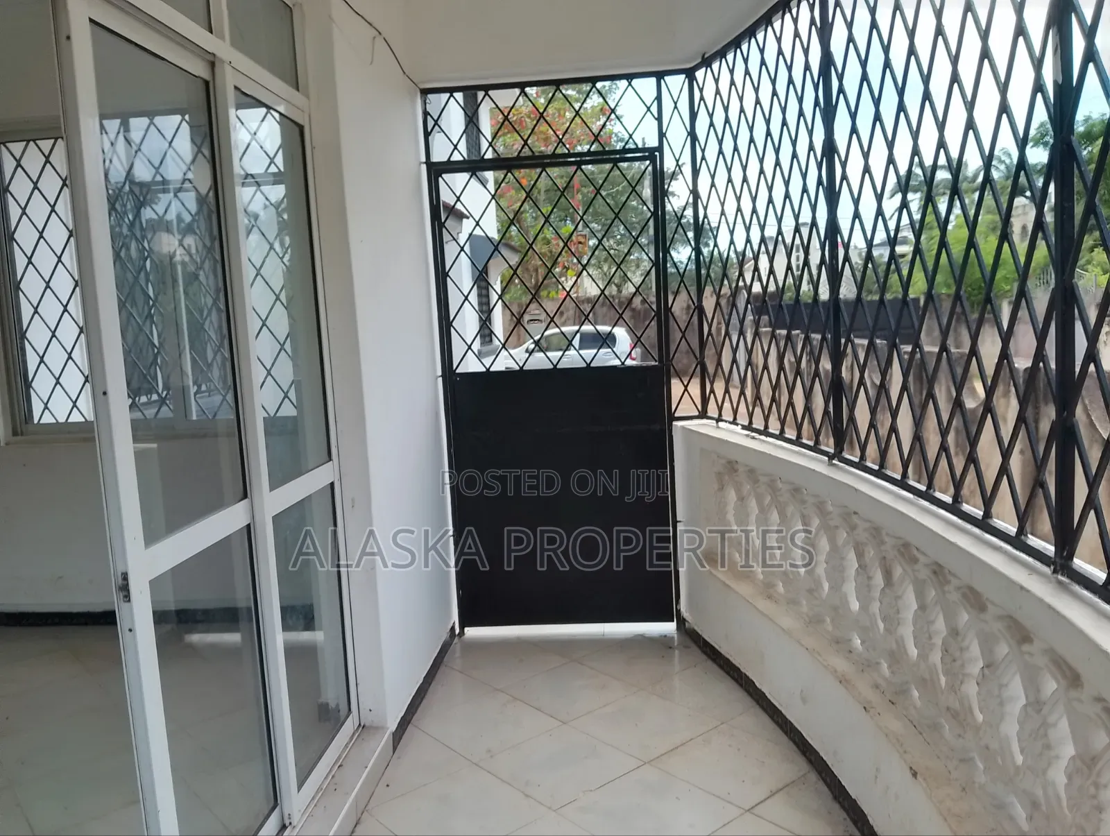 4bdrm Apartment in Beach Road Village, Nyali Mkomani for rent