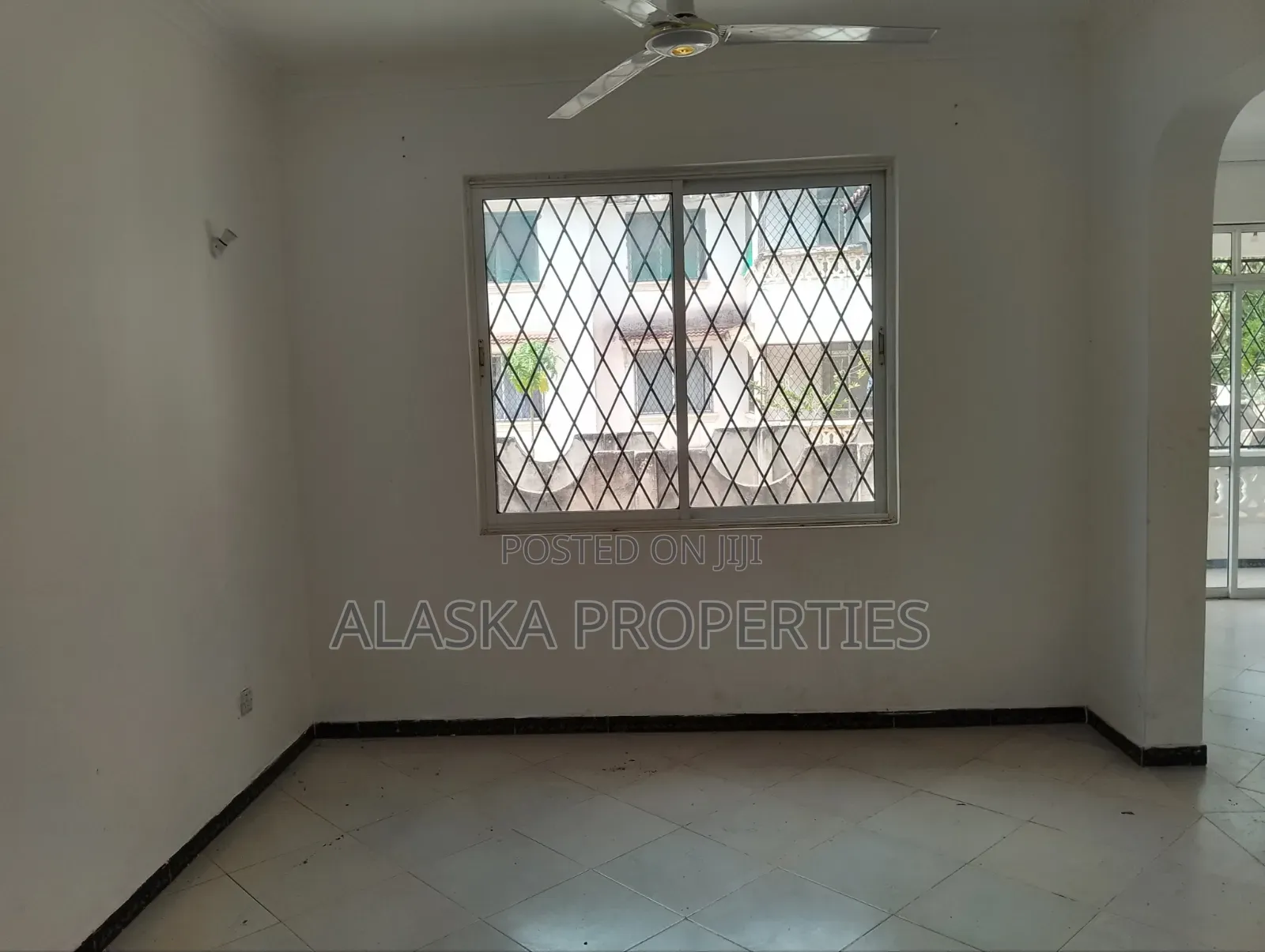 4bdrm Apartment in Beach Road Village, Nyali Mkomani for rent