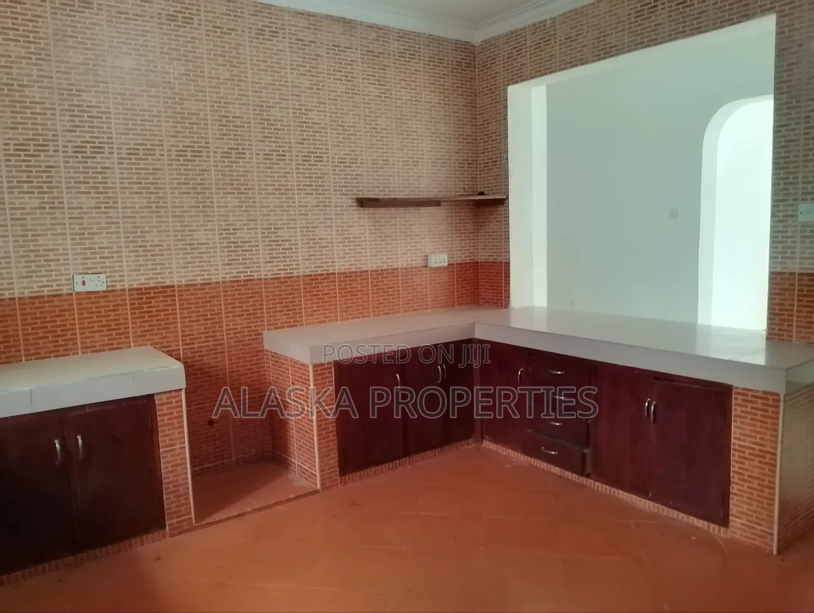 4bdrm Apartment in Beach Road Village, Nyali Mkomani for rent