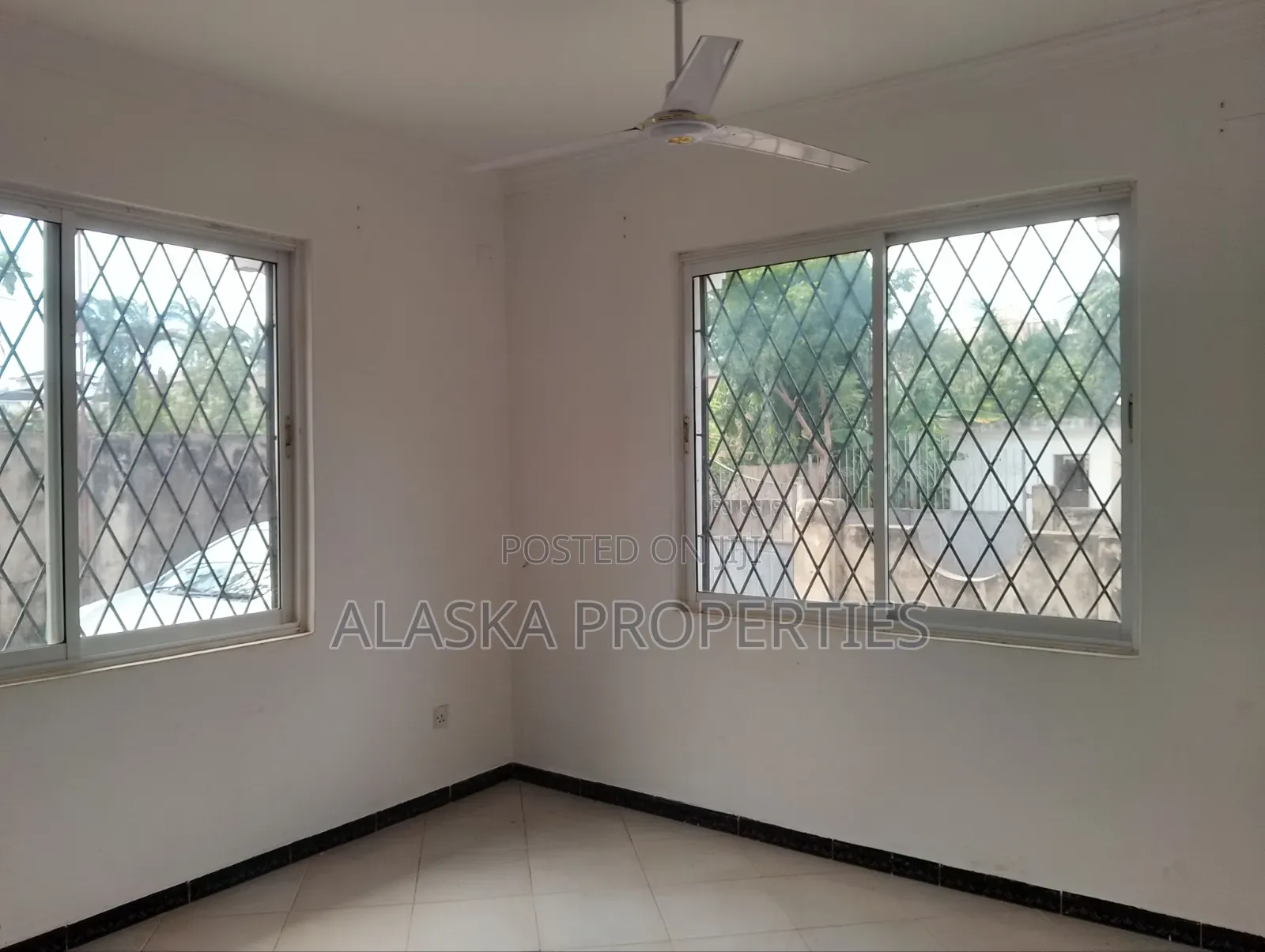 4bdrm Apartment in Beach Road Village, Nyali Mkomani for rent