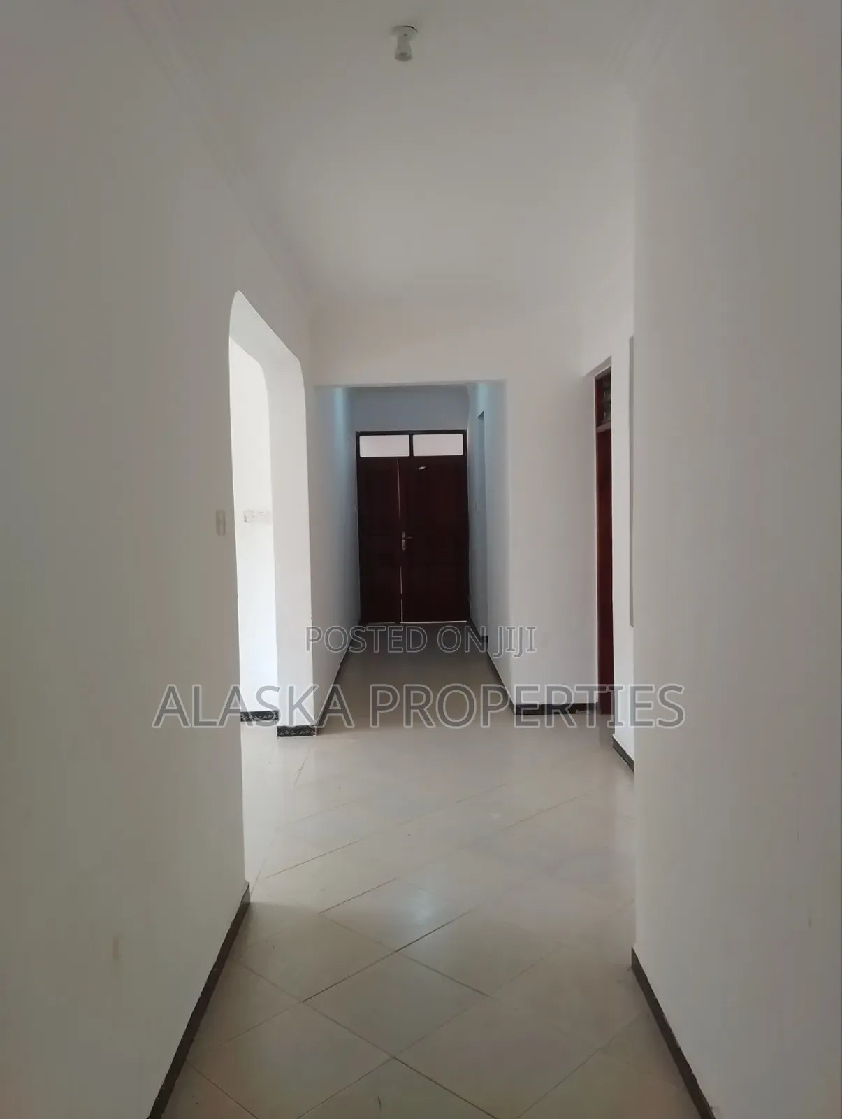 4bdrm Apartment in Beach Road Village, Nyali Mkomani for rent