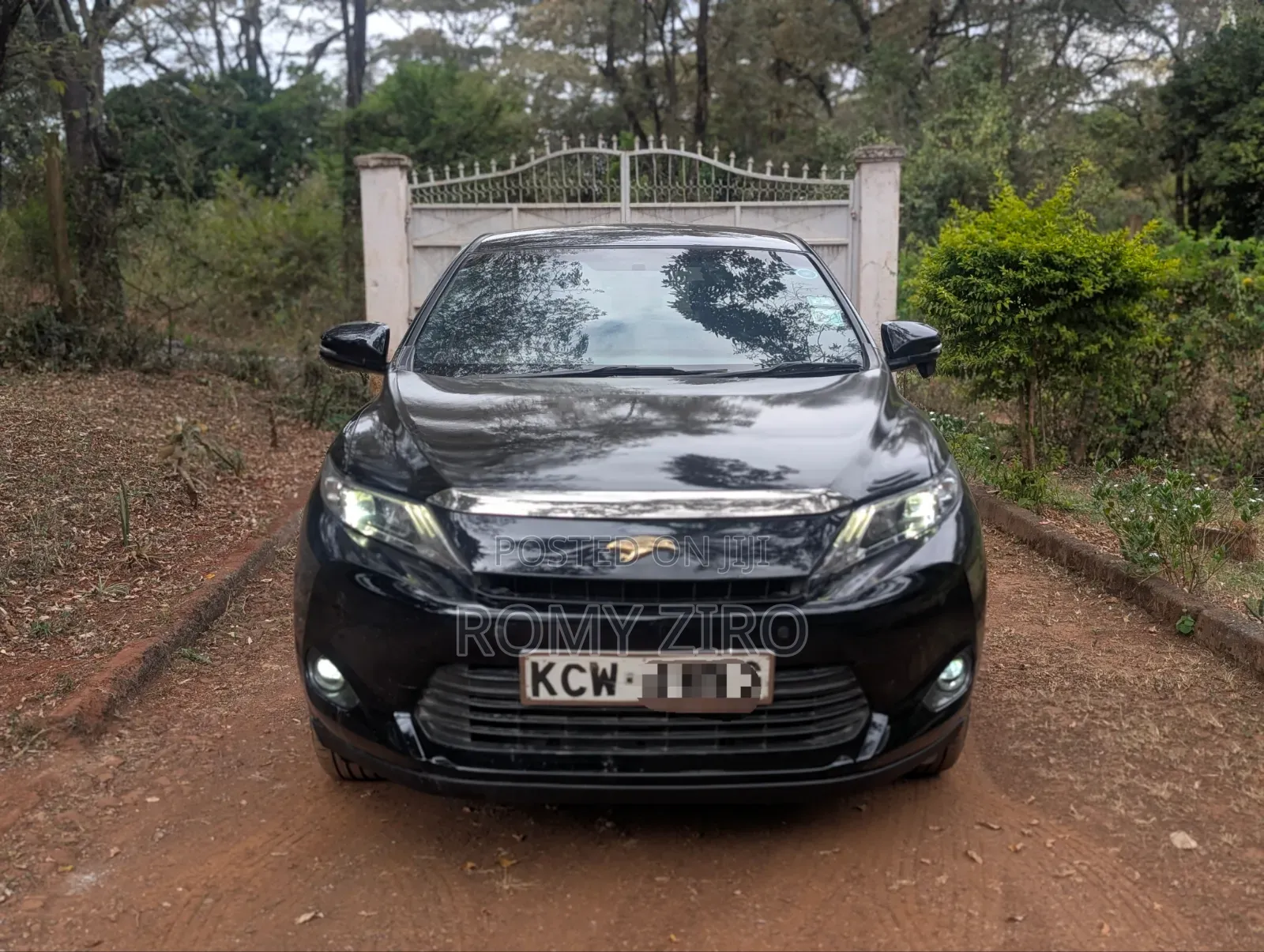 Toyota Harrier 2.5 Hybrid 4WD 2014 Black