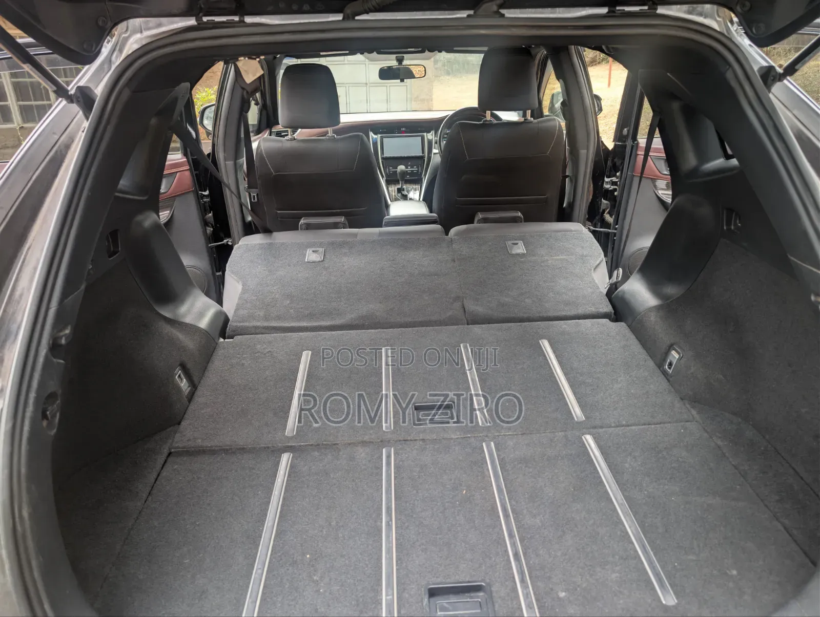 Toyota Harrier 2.5 Hybrid 4WD 2014 Black