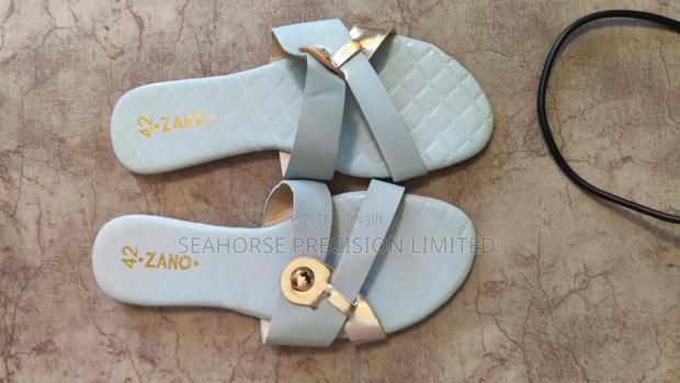 Elegant Ladies Flat Sandals – Comfortable & Stylish - thumbnail 2