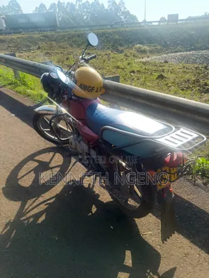 Bajaj Boxer 2025 Red