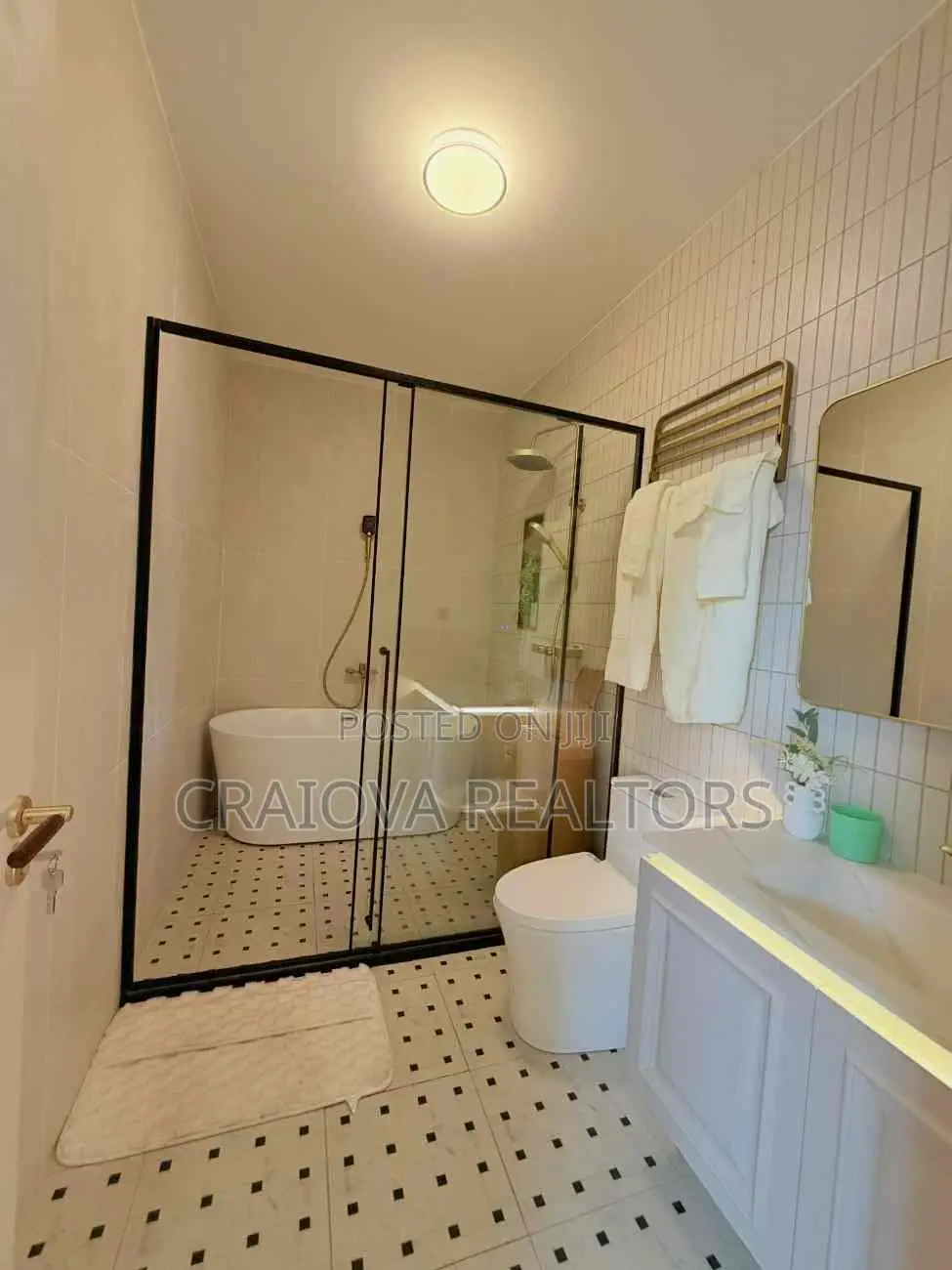 3bdrm Apartment in Spring Valley for sale