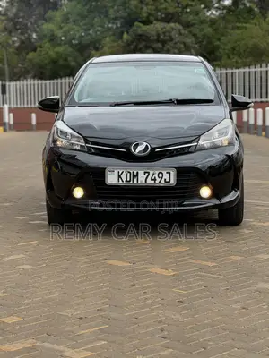 Toyota Vitz 2016 Black