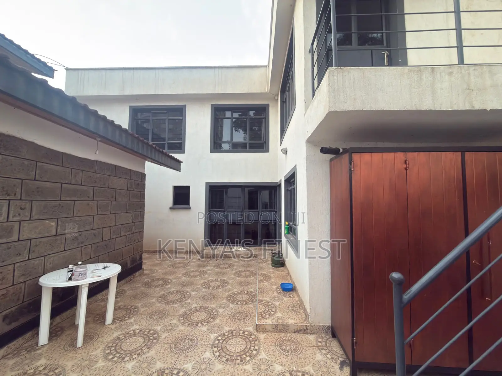 4bdrm House in Valley Arcade for sale