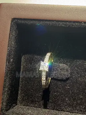 Gold Diamond Ring