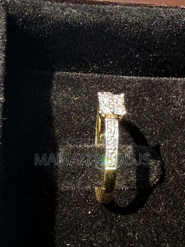 Gold Diamond Ring - thumbnail 2