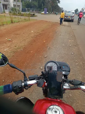 Honda CB 2022 Red