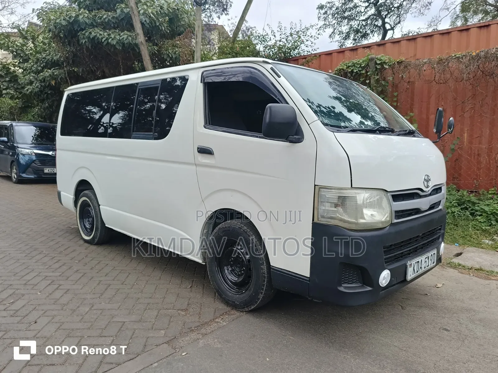 Toyota HiAce 2013 White