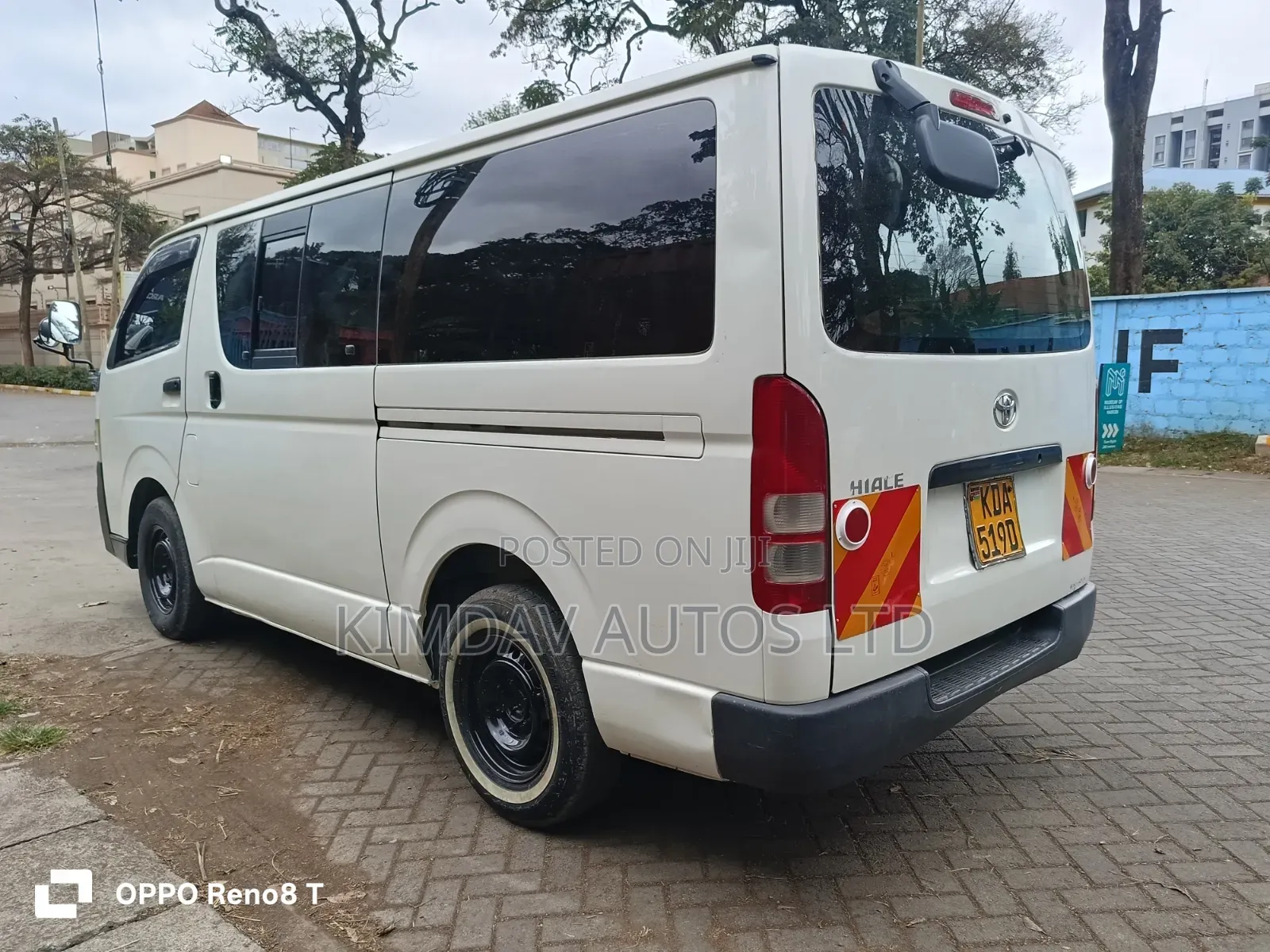 Toyota HiAce 2013 White