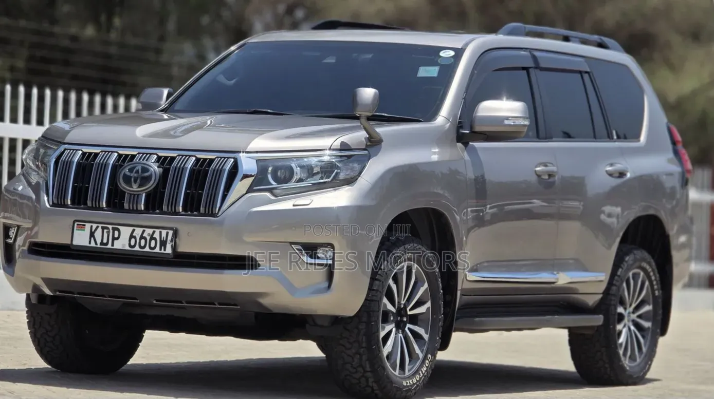 Toyota Land Cruiser Prado 2019 Gray