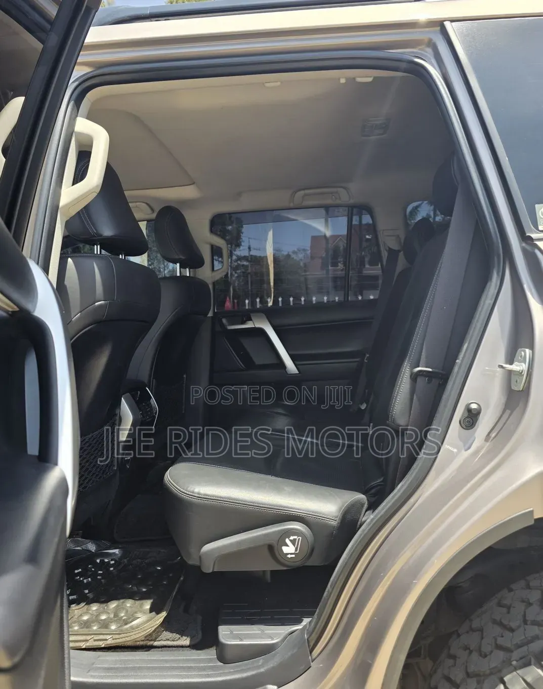 Toyota Land Cruiser Prado 2019 Gray