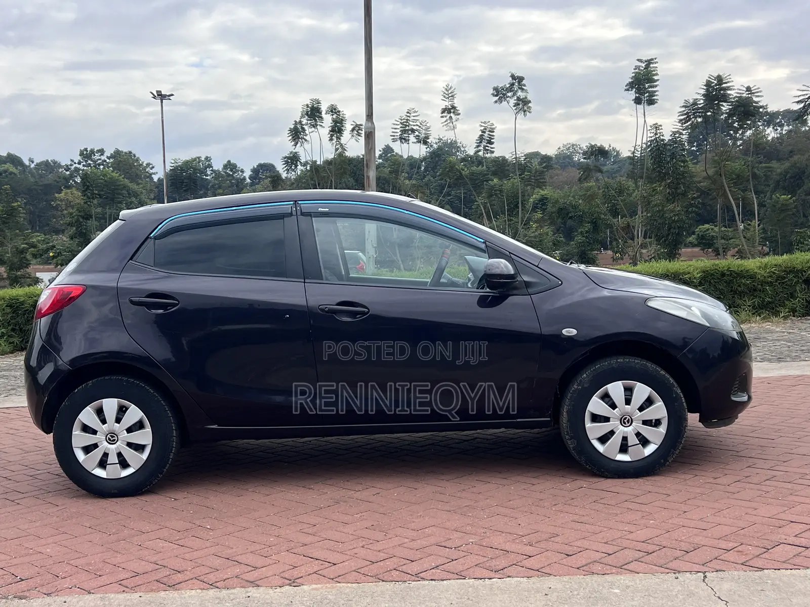 Mazda Demio 2012 Burgundy