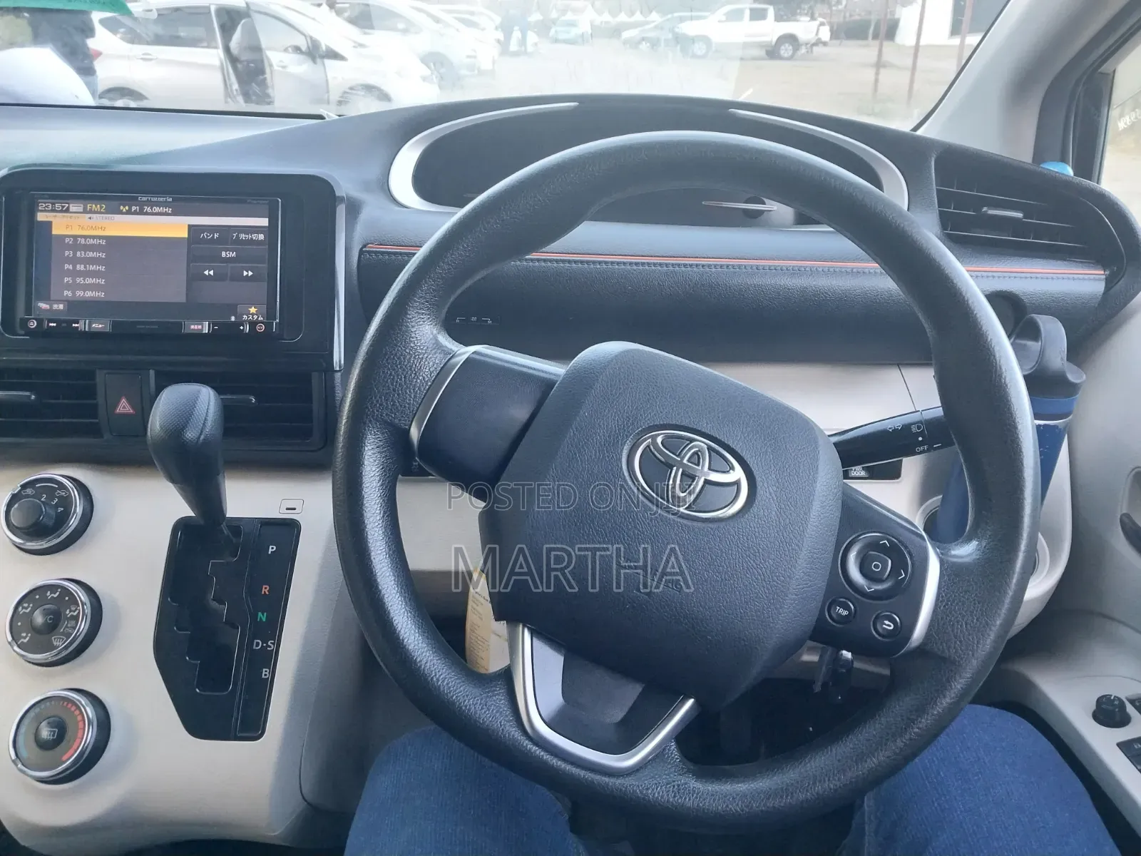 Toyota Sienta 2017 Black