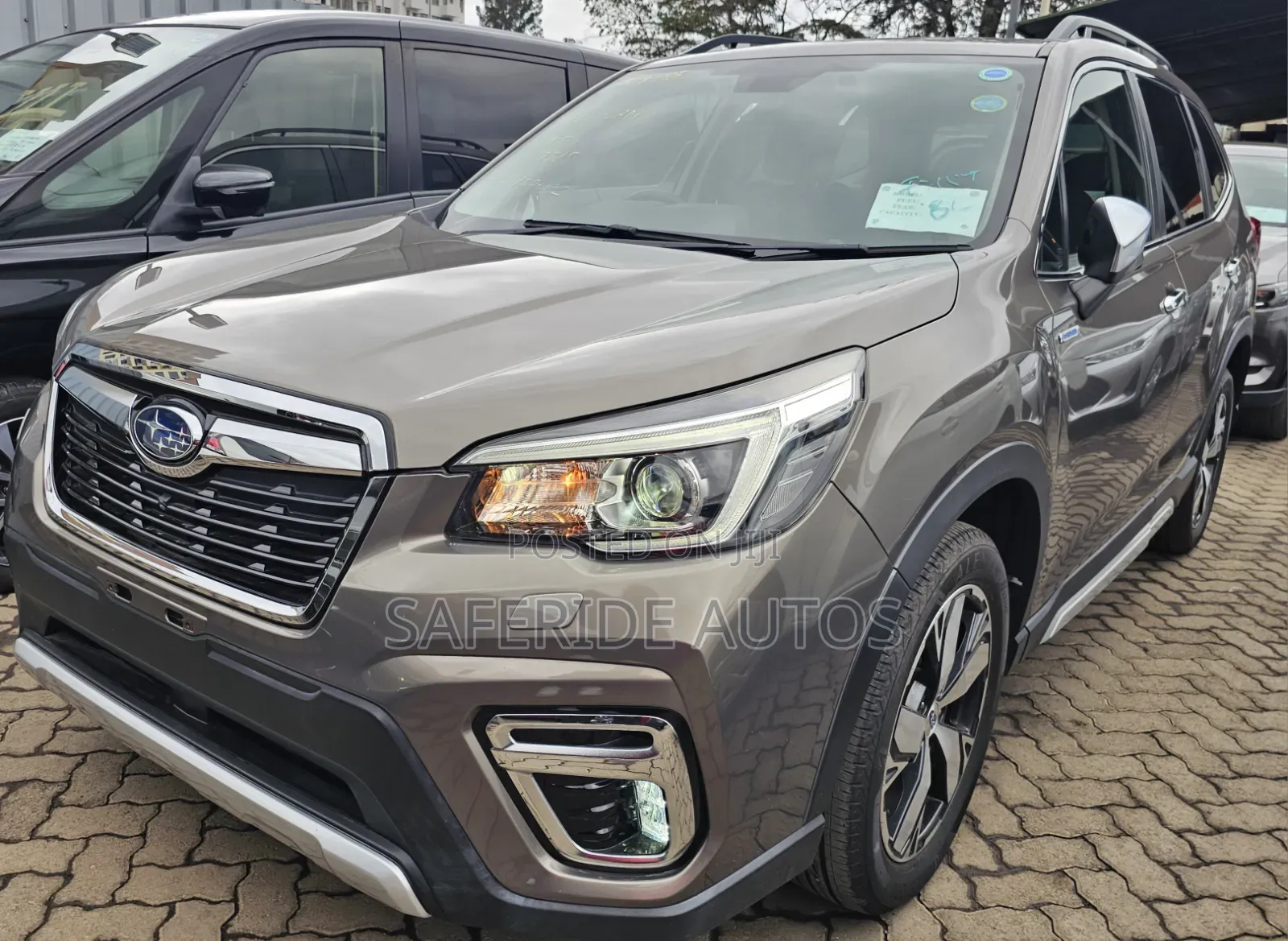 Subaru Forester Premium AWD 2019 Gold