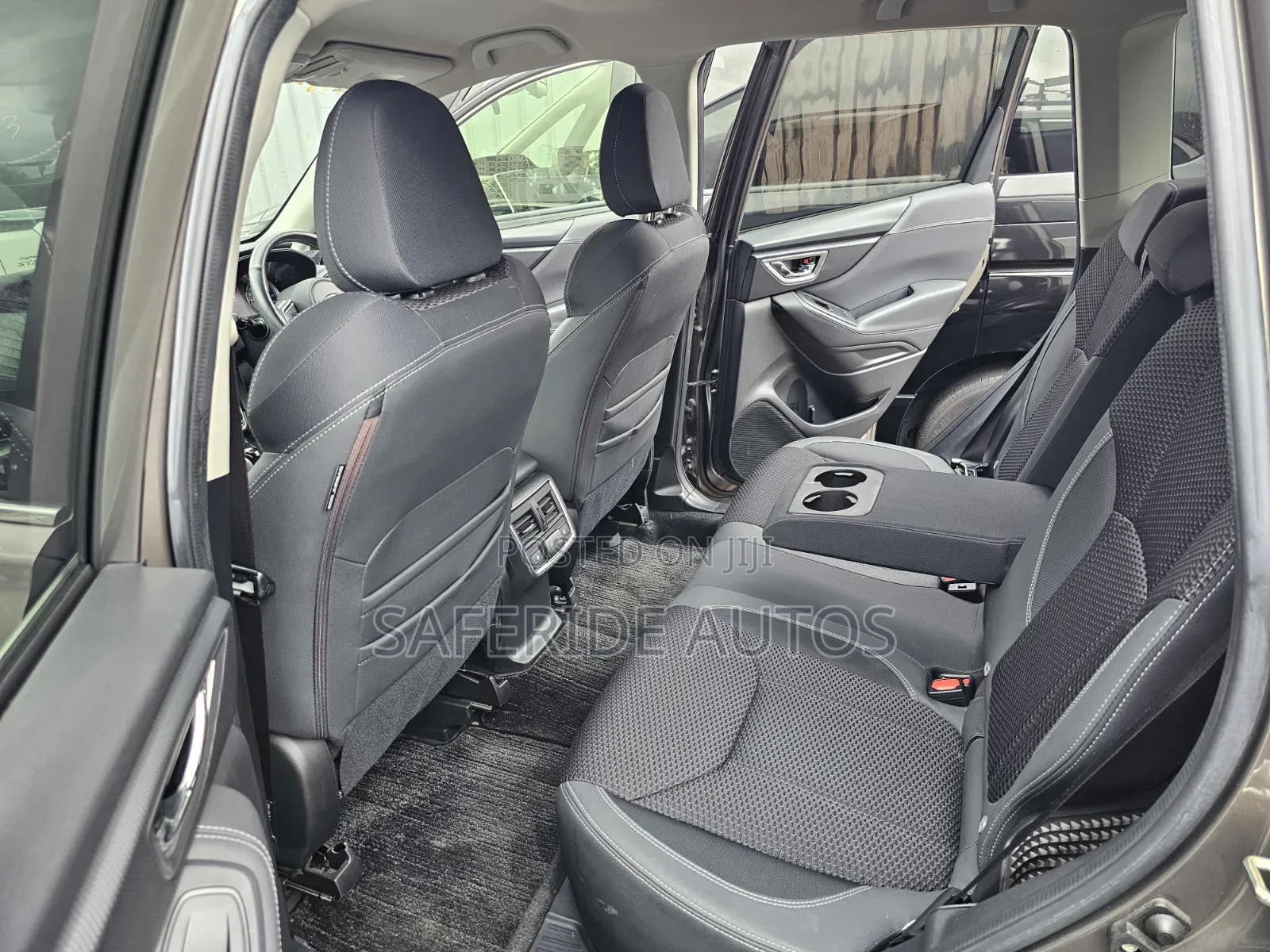 Subaru Forester Premium AWD 2019 Gold