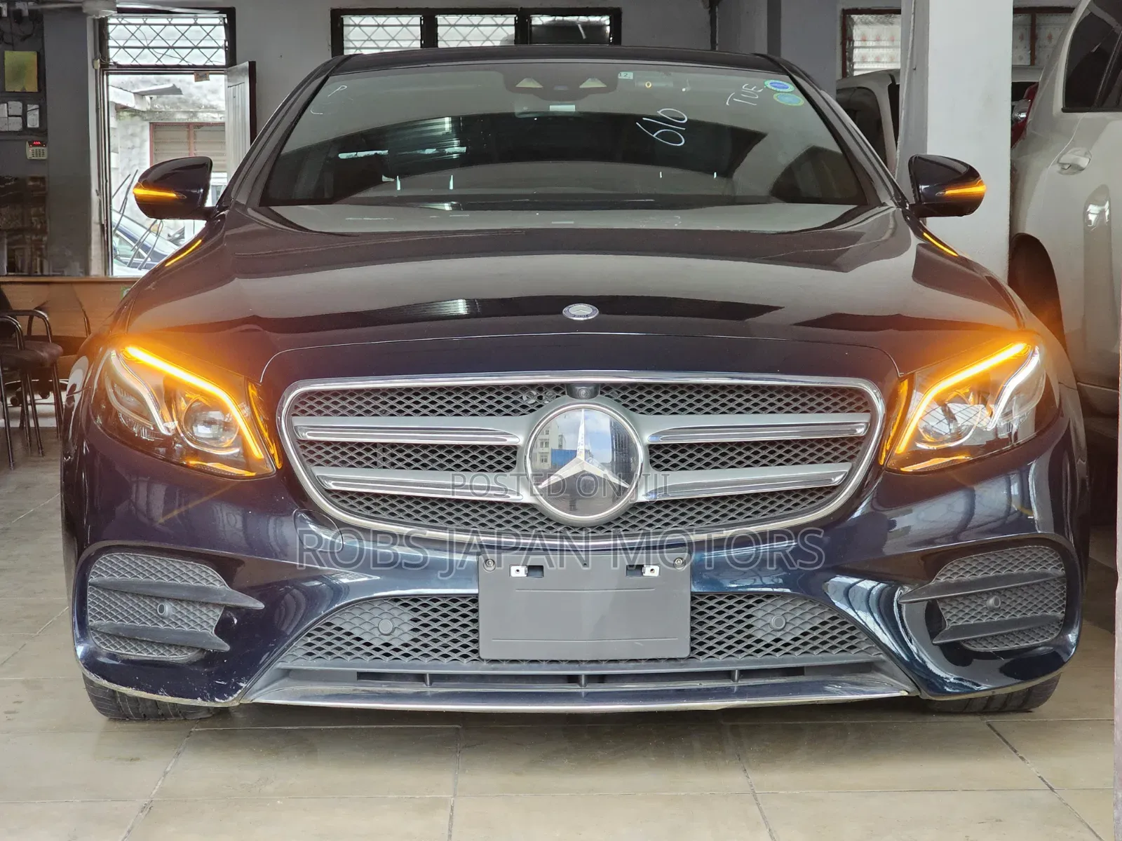 Mercedes-Benz E200 2019 Blue