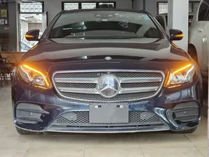 Mercedes-Benz E200 2019 Blue