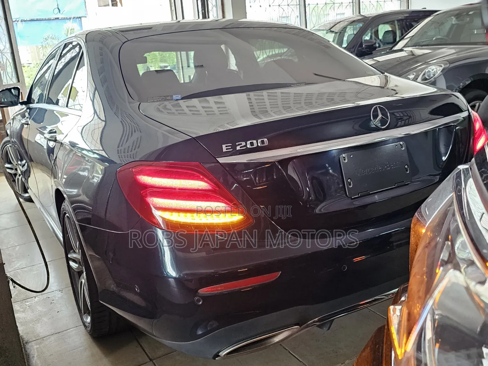 Mercedes-Benz E200 2019 Blue