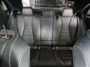 Mercedes-Benz E200 2019 Blue