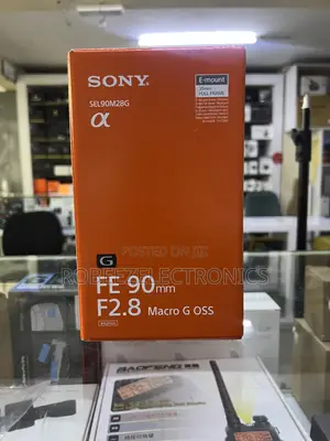 Sony FE 90mm F/2.8 Macro G OSS Lens