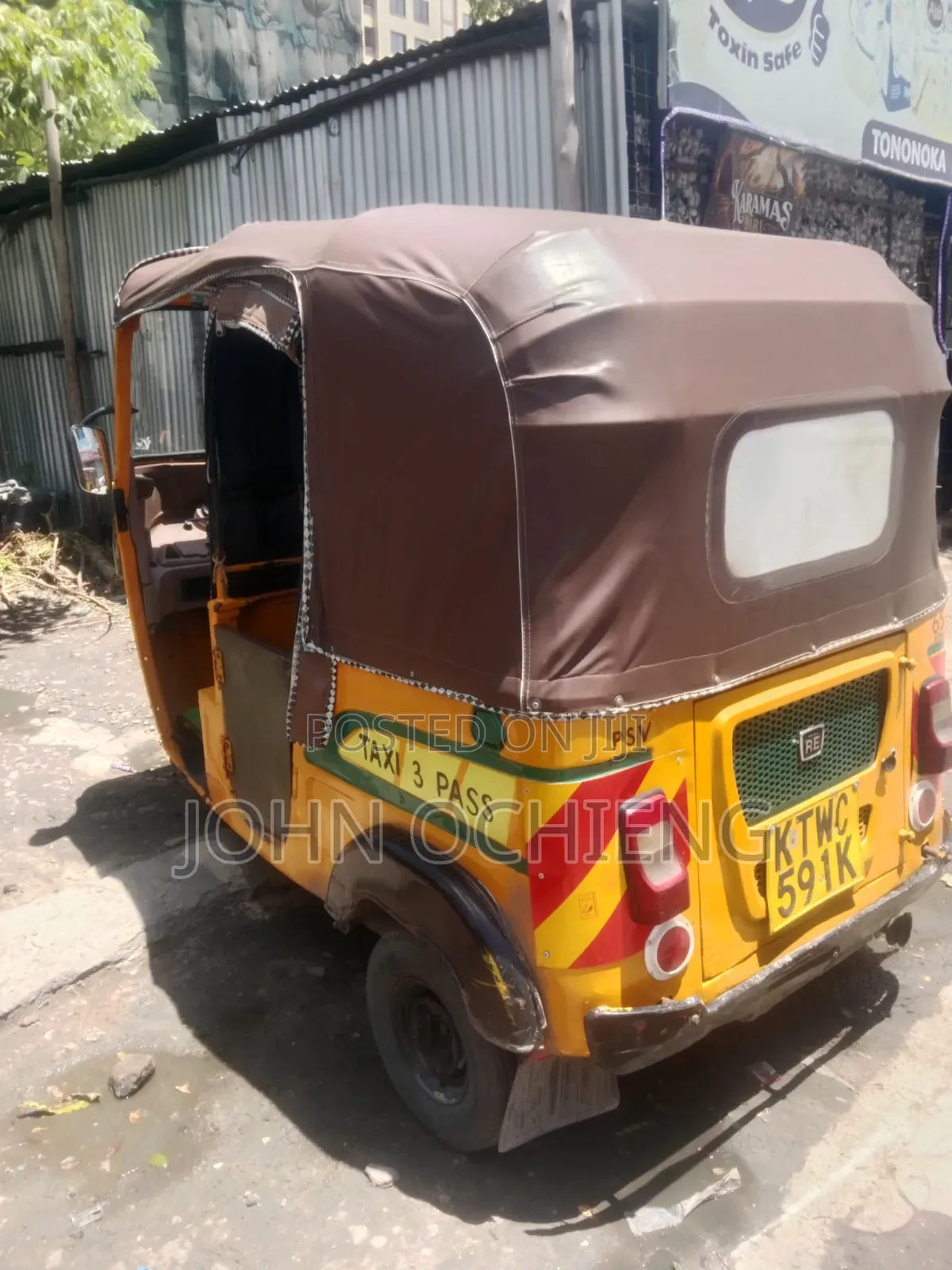 Bajaj RE 2021 Yellow