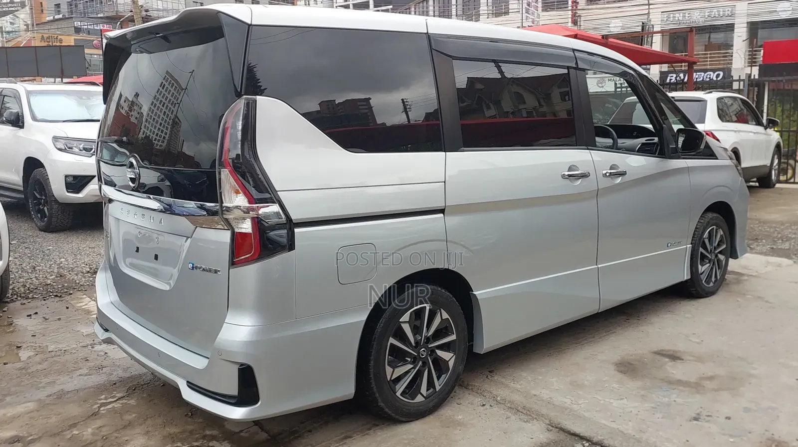 Nissan Serena 2019 Silver